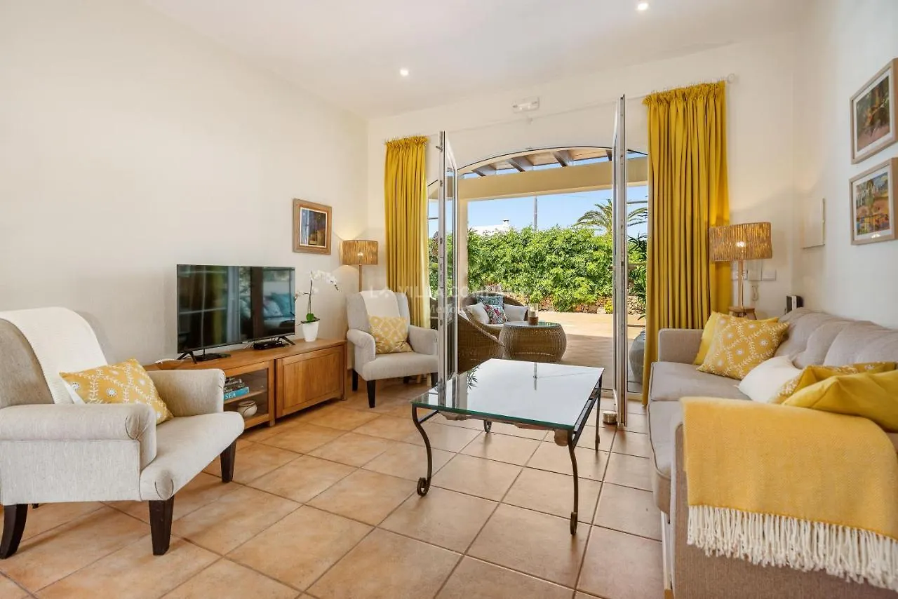 Villa Jade Cala En Porter   Cala En Porter (Menorca)